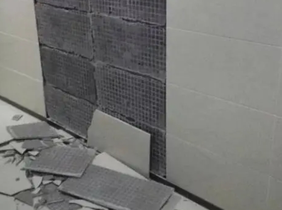 尼玛瓷砖空鼓维修公司分享下尼玛墙砖松动维修的知识